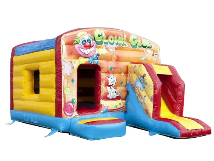 Castello gonfiabile Clown Club con scivolo, colori vivaci, ideale per feste e compleanni. Alta qualità, acquistabile online a prezzo conveniente.